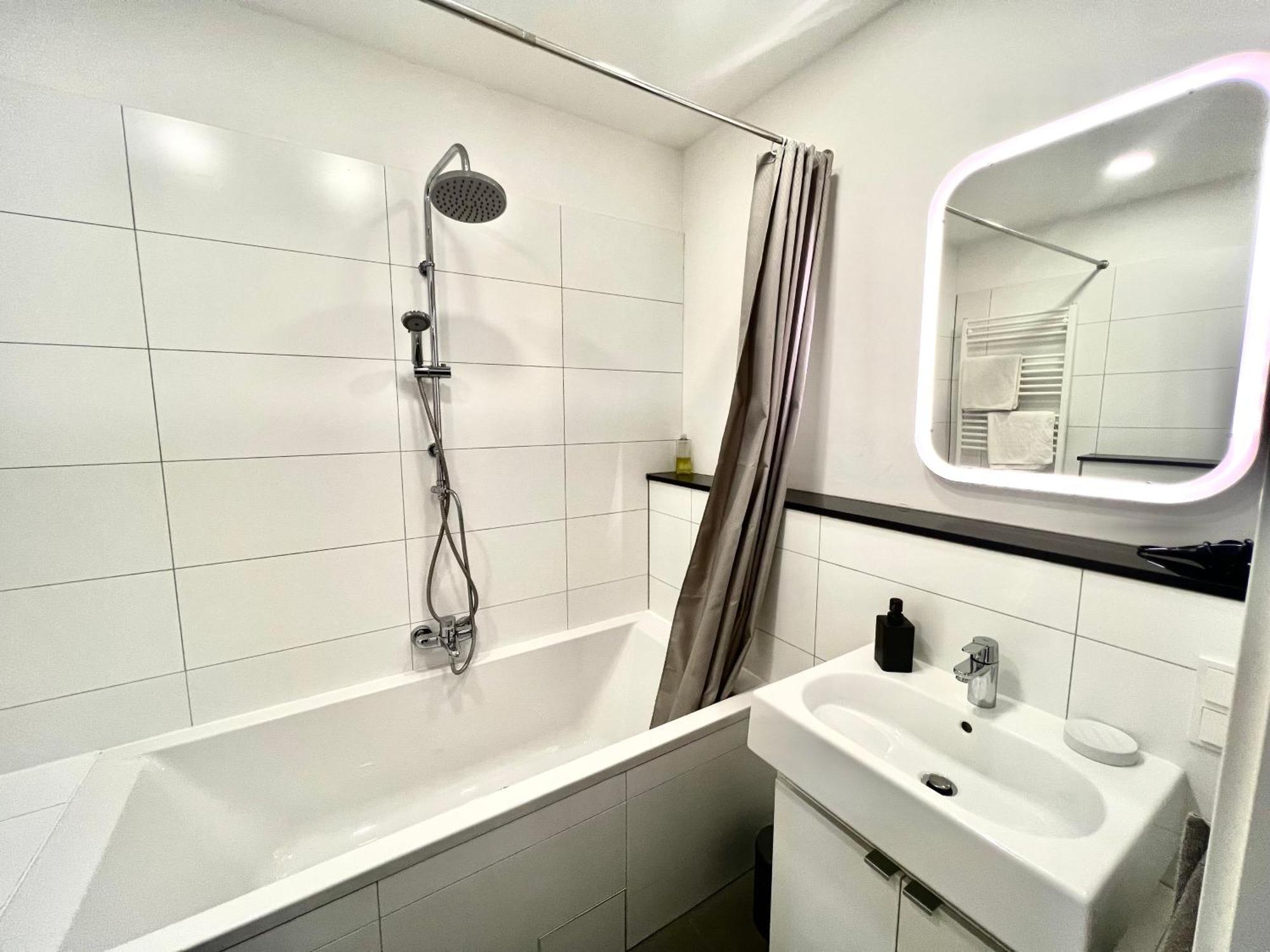 Vibehome Duesseldorf - Stresemannstrasse المظهر الخارجي الصورة